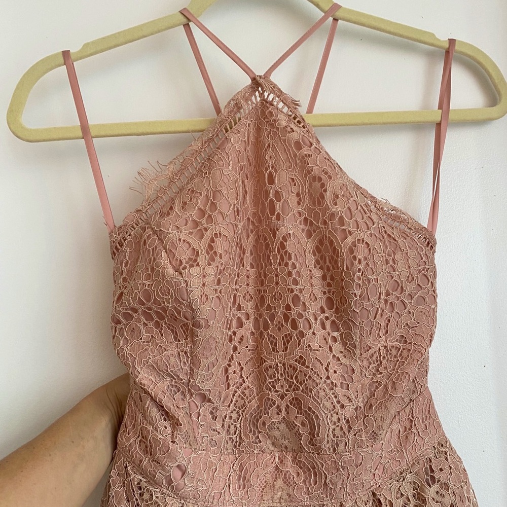 Dusky pink lace dress - Picture 1 of 4